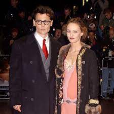 Johnny depp hat kinder mit seiner früheren partnerin vanessa paradis: Vanessa Paradis Johnny Depp So Begann Ihre Liebe Wirklich Bunte De