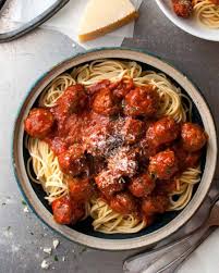 Homemade spaghetti, homemade spaghetti sauce, meatballs spaghetti recipe, spaghetti and meatballs, spaghetti sauce. Italian Meatballs Recipetin Eats