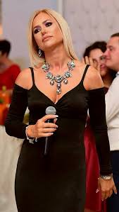 Șeful psd a comparat meciul cu moțiunea de cenzură; Nora Si Nepoata Lui Ienei Incing Scena In Transilvania Cele Doua Sunt Cantarete Si Arata Traznet Foto Sport Ro