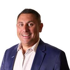 Real Estate Agents in 01880