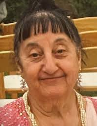 Antoinette Ray's Instagram, Twitter & Facebook