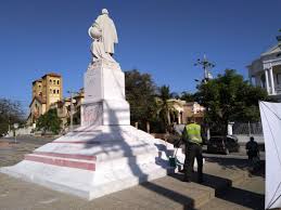 Hotels near estatua del joe arroyo, barranquilla on tripadvisor: Barranquilla Manifestantes Derriban Estatua De Cristobal Colon En