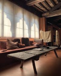 Gefallt 256 Mal 2 Kommentare Vba Decoration Vbadecoration Auf Instagram Le Rouge Et Rose Terre De Venise Palazzofortuny Interiordesign Treprosjekter