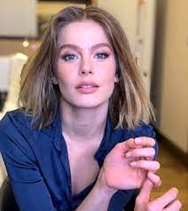 2006 yılında antalya'da düzenlenen miss mediterranean güzellik yarışmasında akdeniz. Burcu Biricik Kimdir Camdaki Kiz Dizisi Nalan Kimdir