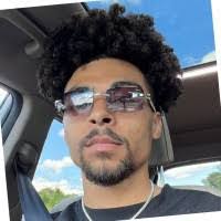 Billy Reliford's Instagram, Twitter & Facebook