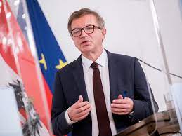 In österreich werden laut gesundheitsminister rudolf anschober (grüne) aktuell 70 verdachtsfälle auf. E Vaccination Pass For Anschober Big Step Coronavirus Vienna De24 News English