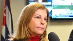 Roxana Arias's Instagram, Twitter & Facebook