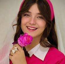 Dawn Raad's Instagram, Twitter & Facebook