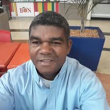 🙏 Hoy damos gracias a Dios por los 34 años de entrega sacerdotal de Mons.  Víctor Emilio Masalles Pere, obispo emérito de Baní. 🙌 El Señor le bendiga  grandemente para que continúe