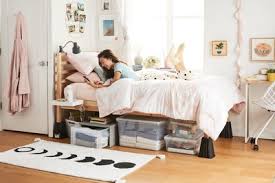 It's usually stuff that came in from other rooms and hasn't been put away just yet, which should make today's timed task a simple one. Bed Bath Beyond Launches Squared Away A Clutter Busting Assortment Of Storage And Organization Solutions For A Well Kept Home Markets Insider