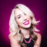 Allison Schroeder's Instagram, Twitter & Facebook