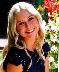 Karen Cosner's Instagram, Twitter & Facebook