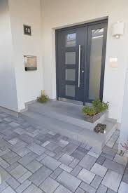 Hydropor Laziano Von Rinn Betonsteine Und Natursteine Rinn Betonsteine Und Natursteine Betonsteine Haus Aussenbereiche Aussentreppe