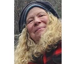 Teri Courtney's Instagram, Twitter & Facebook