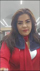 Jeloulovers, hoy tuvimos un cambio de look espectacular ✨ Resaltamos la  belleza de nuestra Jeloulover, con un estilo que la hizo ver radiante y  súper joven 😍💇‍♀️ ¿Qué tal les pareció este