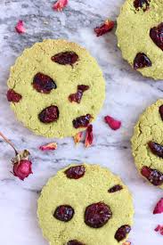 Vegan Matcha Shortbread Cookies Gluten Free In 2020 Vegan Chocolate Chip Cookie Recipe Easy Vegan Dessert Refined Sugar Free Recipes
