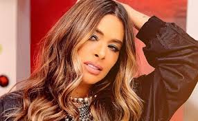 The first slide is of miranda standing in a doctor's office, while the rest of the slides are. Scolded This Is What Galilea Montijo Said Of Canelo S Wife Explica Co