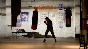 Fans can now watch million dollar baby on the streaming service, and it's a film that had a lot of success when it was released in theatres. Million Dollar Baby Gibt Es Million Dollar Baby Auf Netflix Flixlist