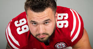 Peyton Newell honored to receive Sam Foltz Memorial Scholarship. 'He was an  honorable man'