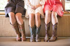 Bota country pode ser a pedida do verão para cowgirls - Cavalus