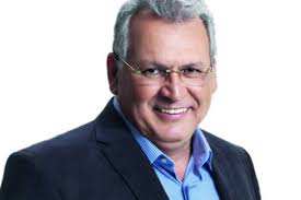 Dono da Ultrafarma abre nova rede de drogarias