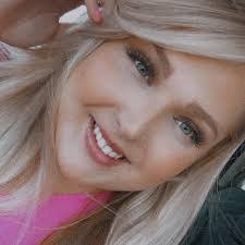 Tamara Springer's Instagram, Twitter & Facebook