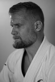 Hi Exmouth. I am with Select Dental in town. I had the first part of a root  canal done but was told if I had increased pain or swelling (I have both)