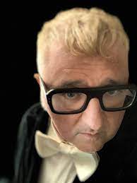 He was the creative director of lanvin in paris from 2001 until 2015. 6owq9ywqg3jsem