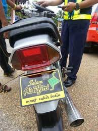 Bagi sesiapa yang ingin menukar nombor pendaftaran kereta kepada nombor plat yang baru boleh merujuk kepada kedai atau bengkel motosikal atau kedai menjual motor yang berhampiran. Number Plat Kenderaan Custom Made Home Facebook