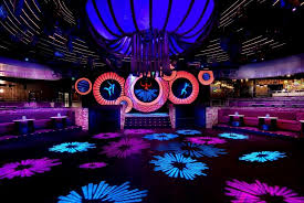 Fluxx Nightclub Continues To Light Up The San Diego Club Scene Nightclub Design Night Club Stage Set Design