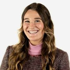 Lauren Bjortomt's Instagram, Twitter & Facebook