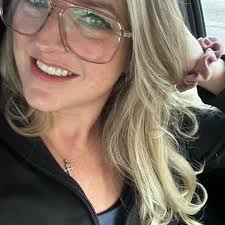 Ja Morant to Anthony Davis: “COME HERE AD” 🔫 😂😂😂