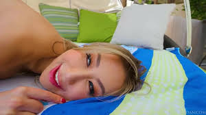 Big Cock Connoisseur Nicole Doshi Challenges Her Ass With Big Fredd xxx