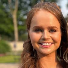 Meredith Hanson and Spencer Lowe's Wedding Website