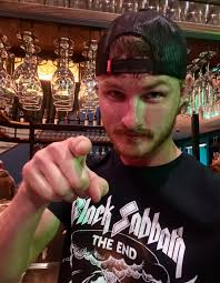 Did we mention tonight's special guests? Mike Culmo & Sean McKenzie are  back to jam with us and Karson Reumann is going to be behind the kit  tonight‼️ Karson wants to see