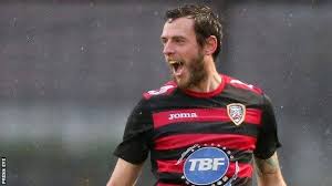 Striker Gary Browne joins top flight new boys Carrick Rangers