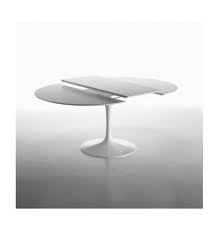 Re Edition Of The Round And Extendable Tulip Table By Saarinen Cm 120 X 170 Or Cm 100 X 150 With Alum Tulip Table White Round Dining Table Saarinen Tulip Table