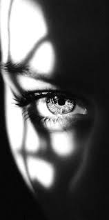 Black And White Photos Of Faces In Shadows Black And White My Favorite Photo Ogen Fotografie Fotografie Portret Fotografie