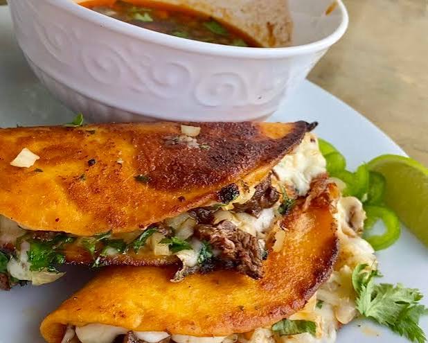 Mariah's Taco Spot birria tacos