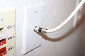 To connect your tv to a cable outlet, you will need to use a coaxial cable cord. How To Set Up Direct From Wall Cable On A Tv 19 Steps Instructables