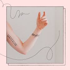 What kind of tattoos look good on black skin? Color Tattoos Vs Black And Gray Tattoos Pros Cons