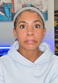 Ross Mcclure's Instagram, Twitter & Facebook