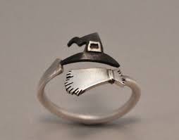 Ring Wizard Witche S Broom And Hat Ring Sterling Silver Etsy Cosplay Jewelry Sterling Silver Jewelry Silver Jewelry