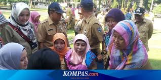 Misalnya rio memiliki gaji bulanan sebesar rp7 juta per bulan. Berapa Gaji Pns 2021 Terbaru Halaman All Kompas Com