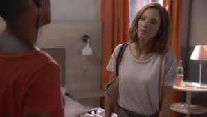 Alors que le mystère s'épaissit autour des cartes postales anonymes, la nouvelle elsa ne fait pas l'unanimité. Plus Belle La Vie Season 14 Tv5monde Maghreb Orient