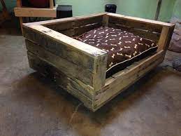 Keeping the dimensions in mind you should start measuring the pallets and. Build A Raised Pallet Dog Bed 101 Pallets
