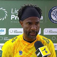 Una leyenda del arco, don Patrick Pemberton. Cuando se retire hay que  hacerle una estatua