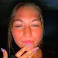 Abigail Hicks's Instagram, Twitter & Facebook