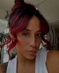 Bubbles. (@brittanyavilaa) · Instagram 照片和视频