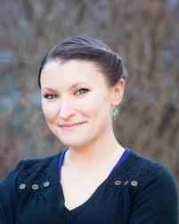 Amanda Sager's Instagram, Twitter & Facebook